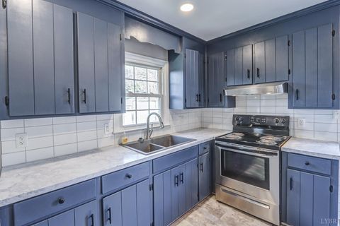 Tiny photo for 498 Partridge Creek Road, Amherst, VA 24521 (MLS # 365027)