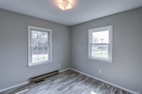 Tiny photo for 498 Partridge Creek Road, Amherst, VA 24521 (MLS # 365027)