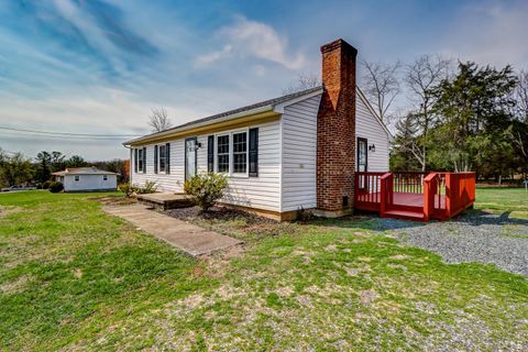 Tiny photo for 498 Partridge Creek Road, Amherst, VA 24521 (MLS # 365027)