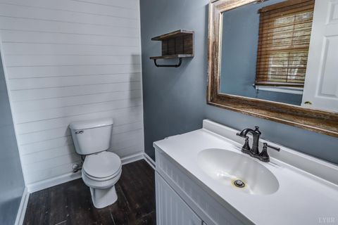 Tiny photo for 498 Partridge Creek Road, Amherst, VA 24521 (MLS # 365027)