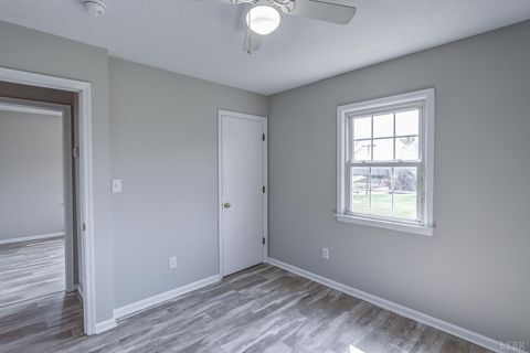 Tiny photo for 498 Partridge Creek Road, Amherst, VA 24521 (MLS # 365027)