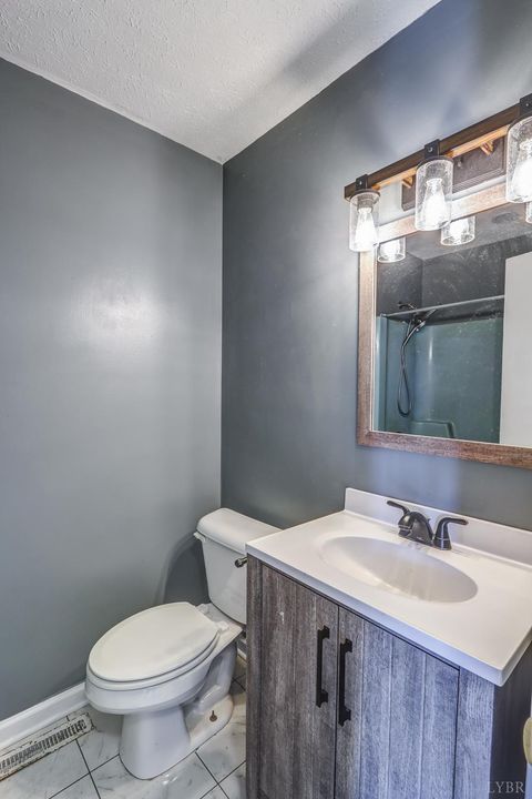 Tiny photo for 498 Partridge Creek Road, Amherst, VA 24521 (MLS # 365027)