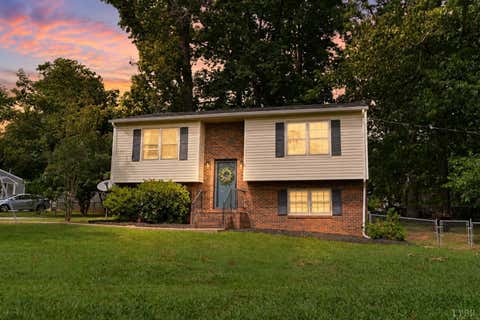 Homes For Sale - 108 Sweeney Circle<br/> Forest, VA 24551