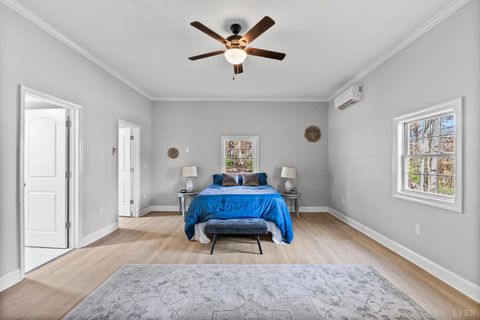 Tiny photo for 1612 S Amherst Highway, Amherst, VA 24521 (MLS # 362938)