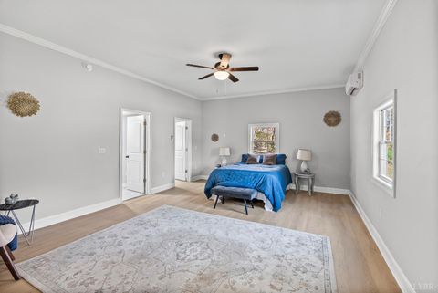 Tiny photo for 1612 S Amherst Highway, Amherst, VA 24521 (MLS # 362938)