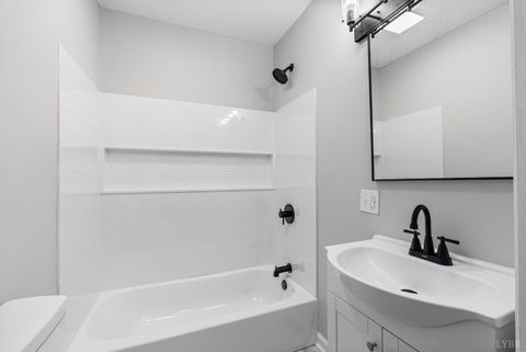 Tiny photo for 1612 S Amherst Highway, Amherst, VA 24521 (MLS # 362938)