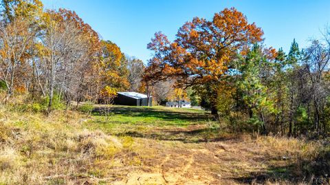 Tiny photo for 1612 S Amherst Highway, Amherst, VA 24521 (MLS # 362938)