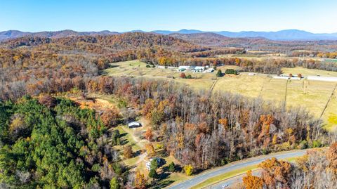 Tiny photo for 1612 S Amherst Highway, Amherst, VA 24521 (MLS # 362938)