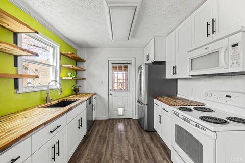 Tiny photo for 612 Sussex St St, Lynchburg, VA 24501 (MLS # 364955)