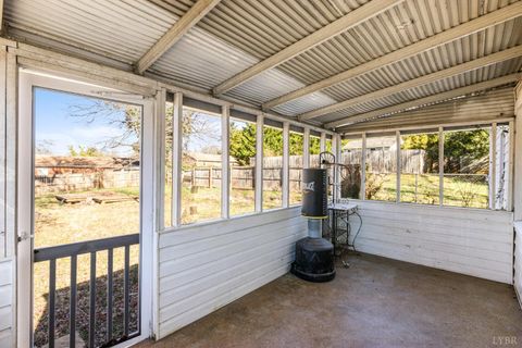 Tiny photo for 612 Sussex St St, Lynchburg, VA 24501 (MLS # 364955)