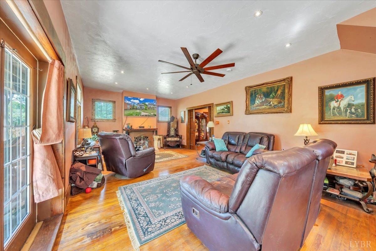 6185 Bent Mountain Road, Roanoke, Virginia image 5