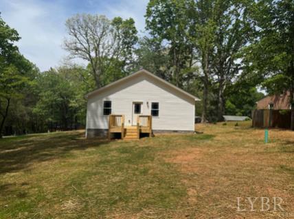 194 Lamont Circle, Madison Heights, Virginia image 3