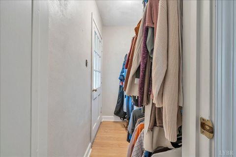 Tiny photo for 1926 SW Hope Road, Roanoke, VA 24018 (MLS # 362608)
