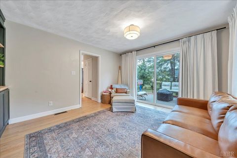Tiny photo for 1926 SW Hope Road, Roanoke, VA 24018 (MLS # 362608)