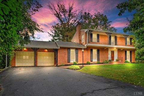Photo of 1926 SW Hope Road, Roanoke, VA 24018 (MLS # 362608)