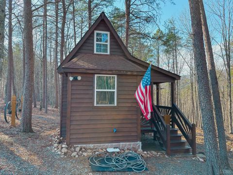 Tiny photo for 507 Faith Cove Drive, Sandy Level, VA 24161 (MLS # 364136)