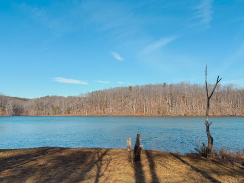 Tiny photo for 507 Faith Cove Drive, Sandy Level, VA 24161 (MLS # 364136)