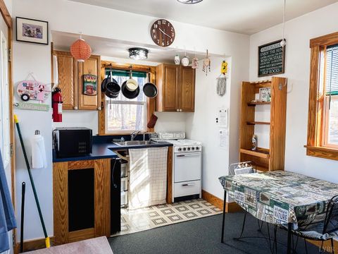 Tiny photo for 507 Faith Cove Drive, Sandy Level, VA 24161 (MLS # 364136)