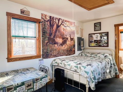 Tiny photo for 507 Faith Cove Drive, Sandy Level, VA 24161 (MLS # 364136)