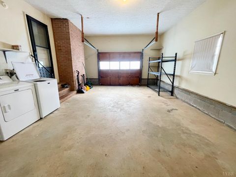 Tiny photo for 1117 Granite Drive, Bedford, VA 24523 (MLS # 365179)