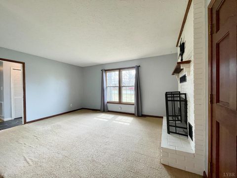 Tiny photo for 1117 Granite Drive, Bedford, VA 24523 (MLS # 365179)