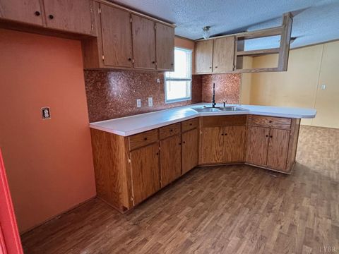 Tiny photo for 135 Neighbors Drive, Amherst, VA 24521 (MLS # 364390)