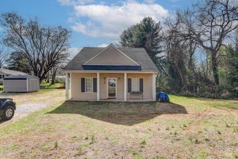 Tiny photo for 45 Halsey Road, Lynchburg, VA 24501 (MLS # 365230)