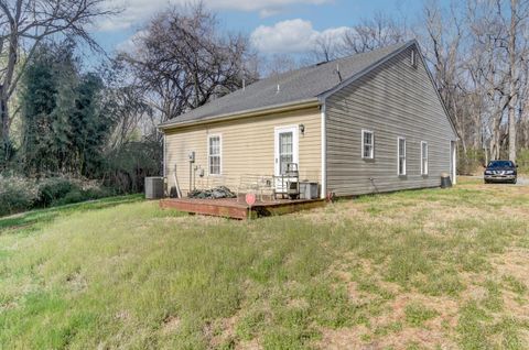 Tiny photo for 45 Halsey Road, Lynchburg, VA 24501 (MLS # 365230)