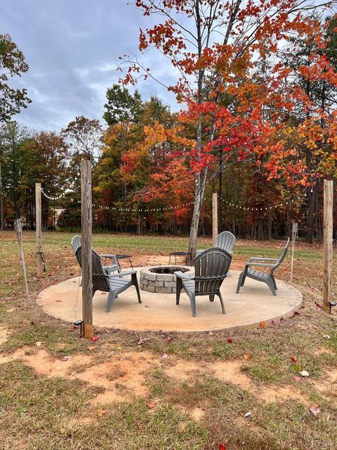 Tiny photo for 167 Mansfield Drive, Madison Heights, VA 24572 (MLS # 362775)