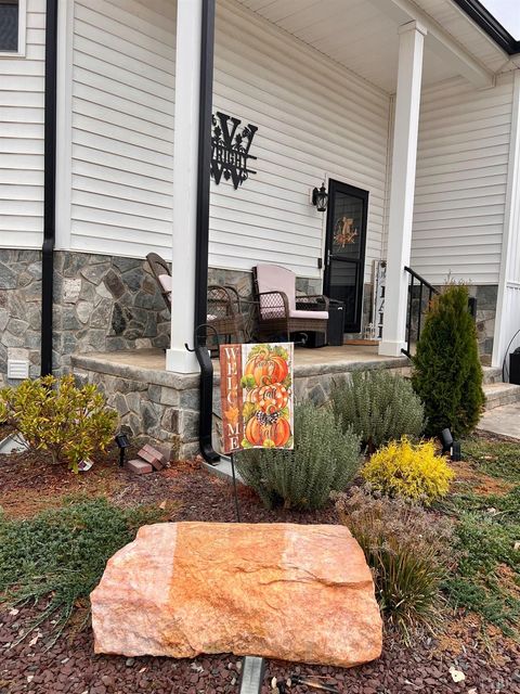 Tiny photo for 167 Mansfield Drive, Madison Heights, VA 24572 (MLS # 362775)