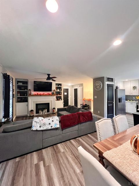 Tiny photo for 167 Mansfield Drive, Madison Heights, VA 24572 (MLS # 362775)