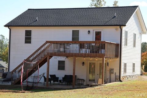 Tiny photo for 167 Mansfield Drive, Madison Heights, VA 24572 (MLS # 362775)