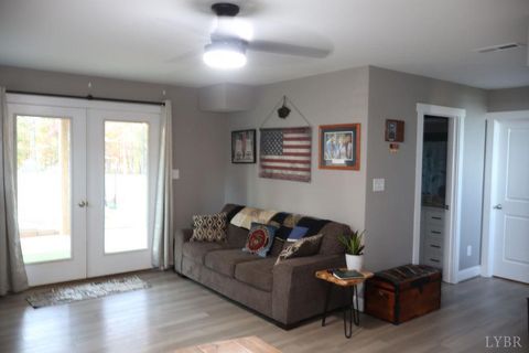 Tiny photo for 167 Mansfield Drive, Madison Heights, VA 24572 (MLS # 362775)