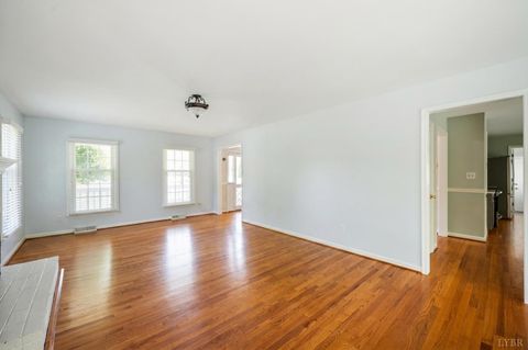 Tiny photo for 115 Hunters Creek Road, Forest, VA 24551 (MLS # 365889)
