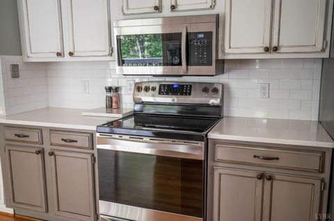 Tiny photo for 115 Hunters Creek Road, Forest, VA 24551 (MLS # 365889)