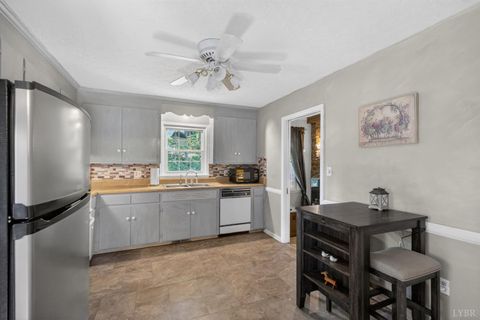 Tiny photo for 239 Chesterfield PL, Lynchburg, VA 24502 (MLS # 366726)