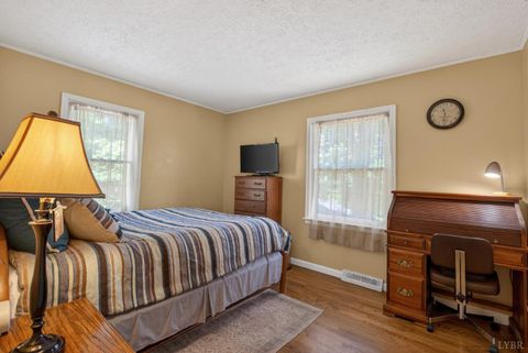 Tiny photo for 239 Chesterfield PL, Lynchburg, VA 24502 (MLS # 366726)