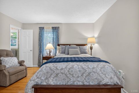 Tiny photo for 239 Chesterfield PL, Lynchburg, VA 24502 (MLS # 366726)