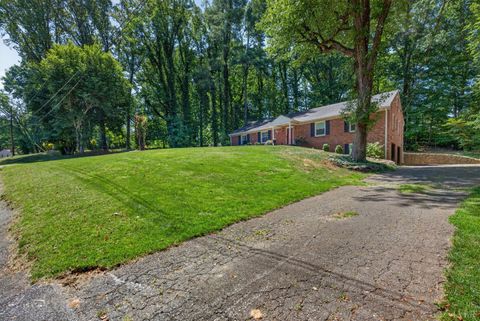 Tiny photo for 239 Chesterfield PL, Lynchburg, VA 24502 (MLS # 366726)