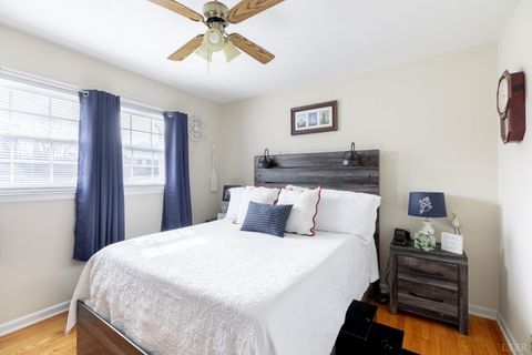 Tiny photo for 106 Watkins Pl Pl, Lynchburg, VA 24502 (MLS # 365111)