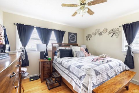 Tiny photo for 106 Watkins Pl Pl, Lynchburg, VA 24502 (MLS # 365111)