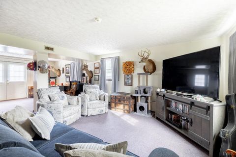 Tiny photo for 106 Watkins Pl Pl, Lynchburg, VA 24502 (MLS # 365111)