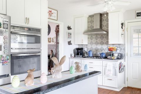 Tiny photo for 106 Watkins Pl Pl, Lynchburg, VA 24502 (MLS # 365111)