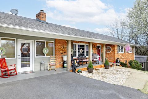 Tiny photo for 106 Watkins Pl Pl, Lynchburg, VA 24502 (MLS # 365111)