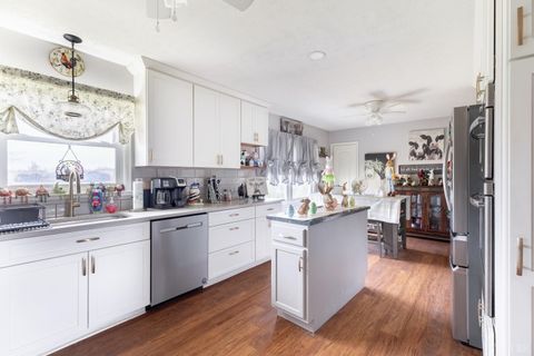 Tiny photo for 106 Watkins Pl Pl, Lynchburg, VA 24502 (MLS # 365111)