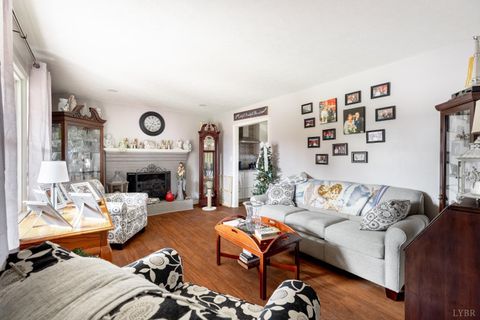 Tiny photo for 106 Watkins Pl Pl, Lynchburg, VA 24502 (MLS # 365111)