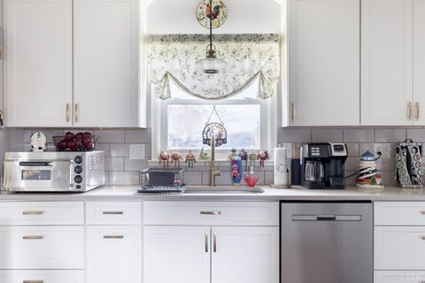 Tiny photo for 106 Watkins Pl Pl, Lynchburg, VA 24502 (MLS # 365111)