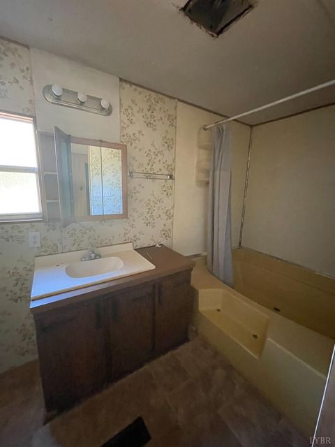 Tiny photo for 9192 Straightstone Road, Long Island, VA 24569 (MLS # 362736)