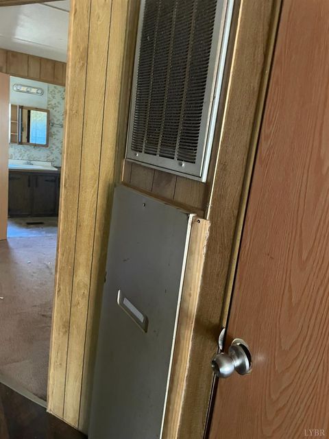 Tiny photo for 9192 Straightstone Road, Long Island, VA 24569 (MLS # 362736)