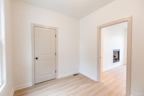 Tiny photo for 528 Essex Street, Lynchburg, VA 24503 (MLS # 362167)